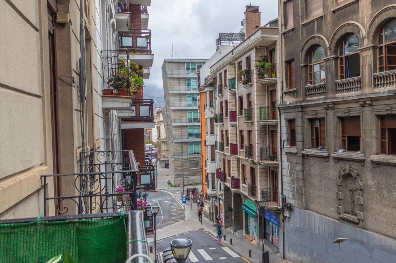 Inar Centrico Apartamento Junto Ayuntamiento & Ria ビルバオ エクステリア 写真